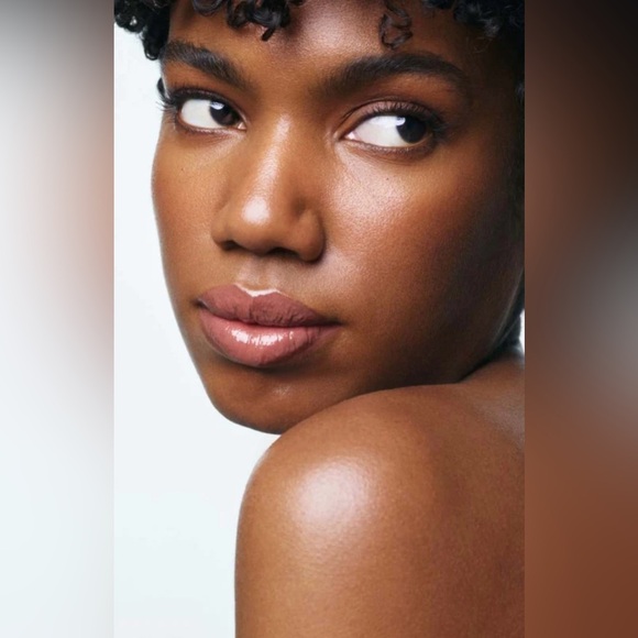 U Beauty FAWN Plasma Lip Compound - Picture 4 of 5